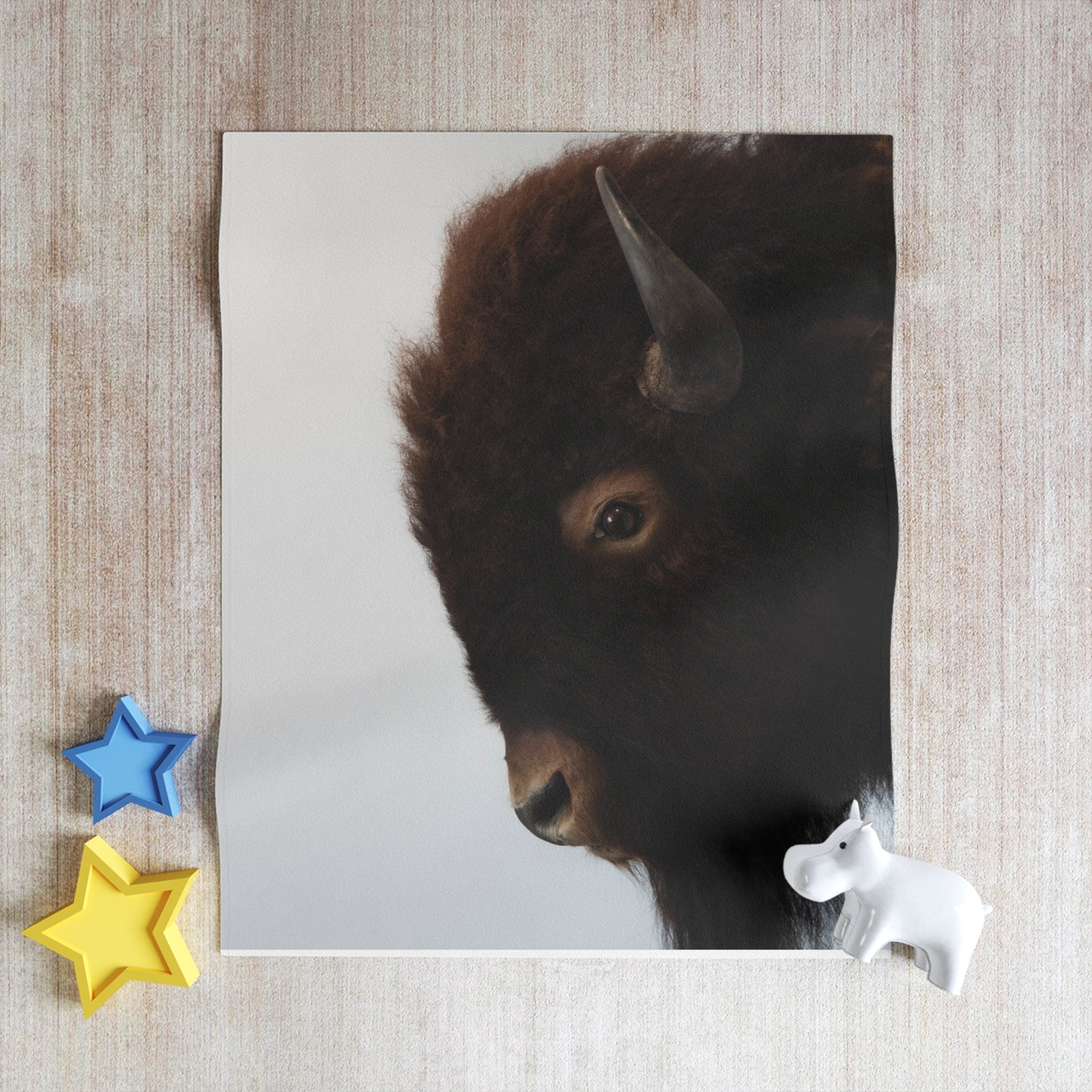 Bison Portrait Throw Blanket — Cozy Wildlife Decor Gift