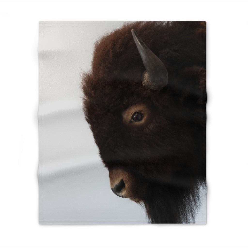Bison Portrait Throw Blanket — Cozy Wildlife Decor Gift
